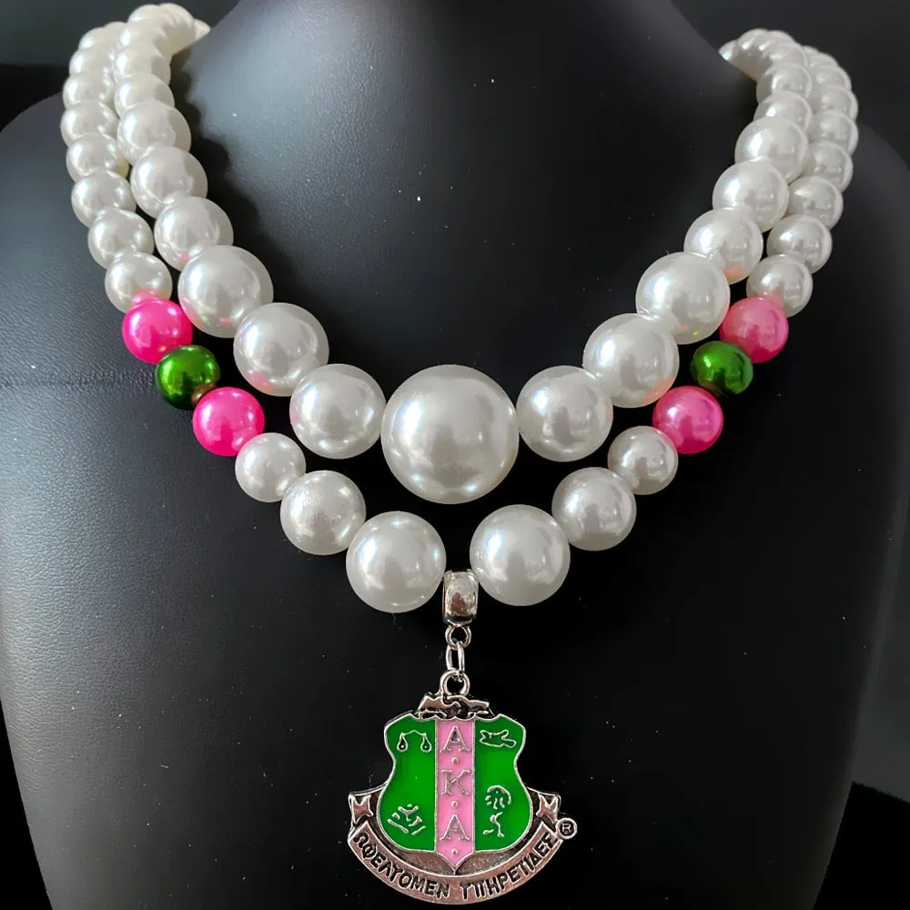 Pretty 💕💚 “Exquisite” Pearl Necklace