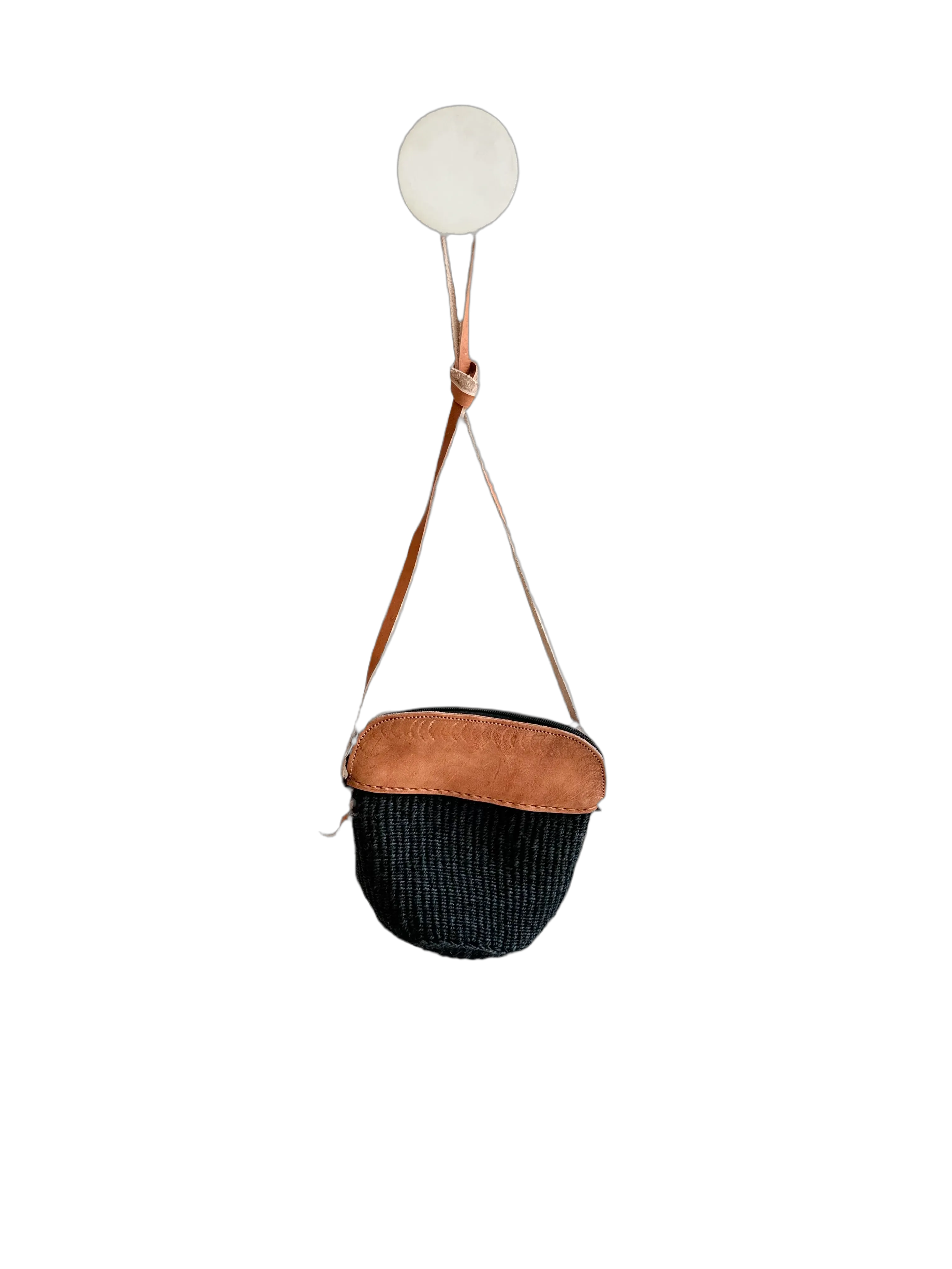 Sisal & Leather Zippered Purse in Black
