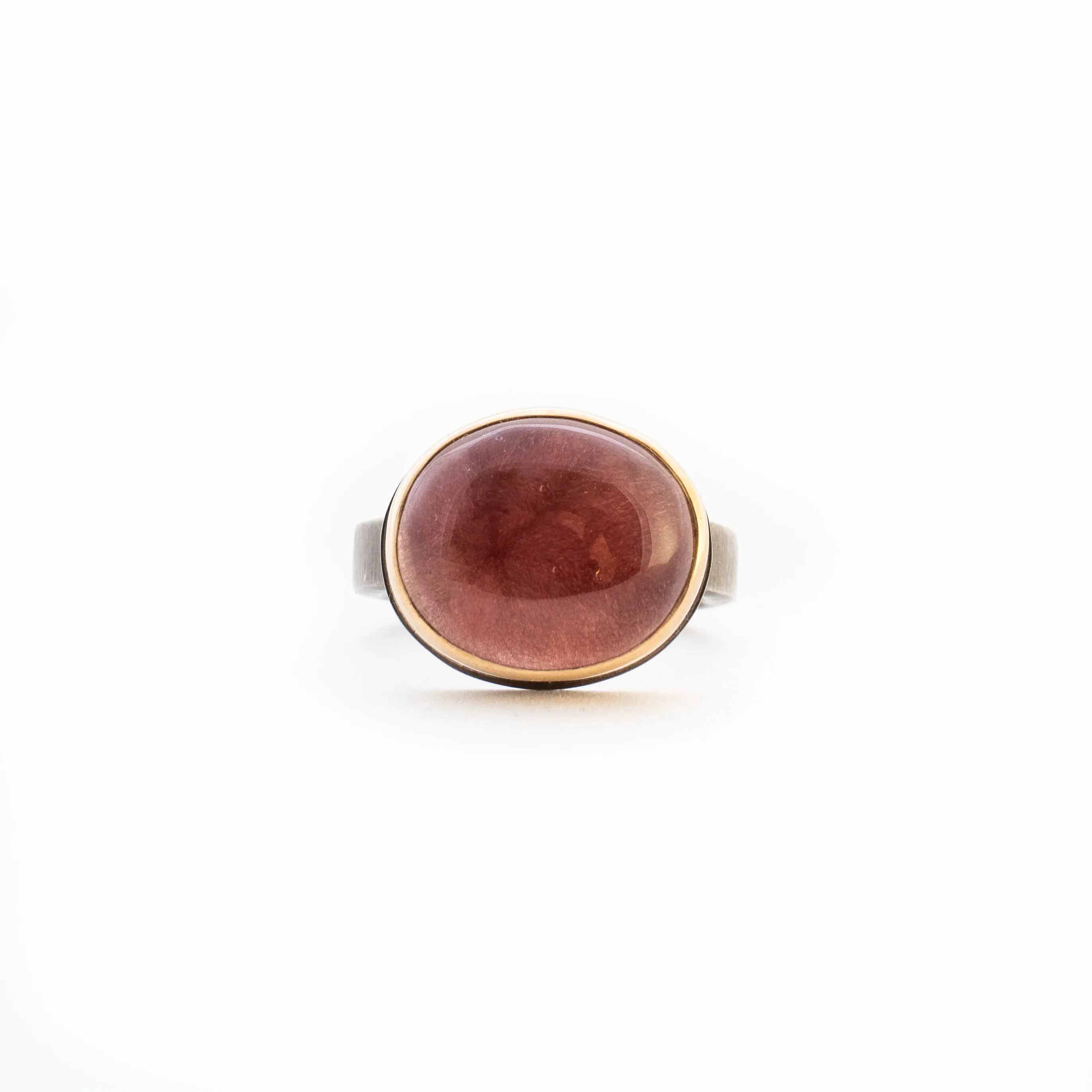 Smooth Oval Strawberry Quartz Ring