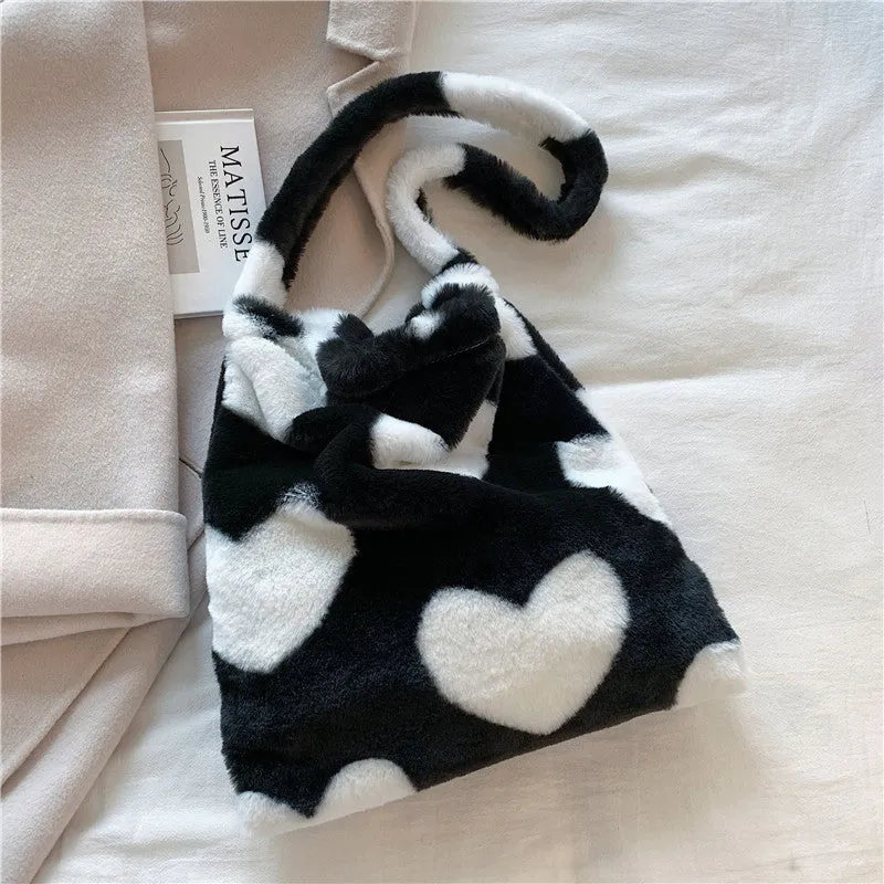 Sue – Plush Heart Pattern Shoulder Bag with Soft Finish