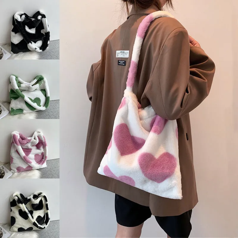 Sue – Plush Heart Pattern Shoulder Bag with Soft Finish