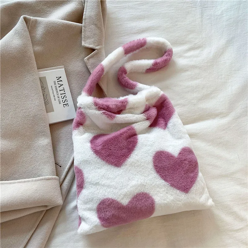 Sue – Plush Heart Pattern Shoulder Bag with Soft Finish