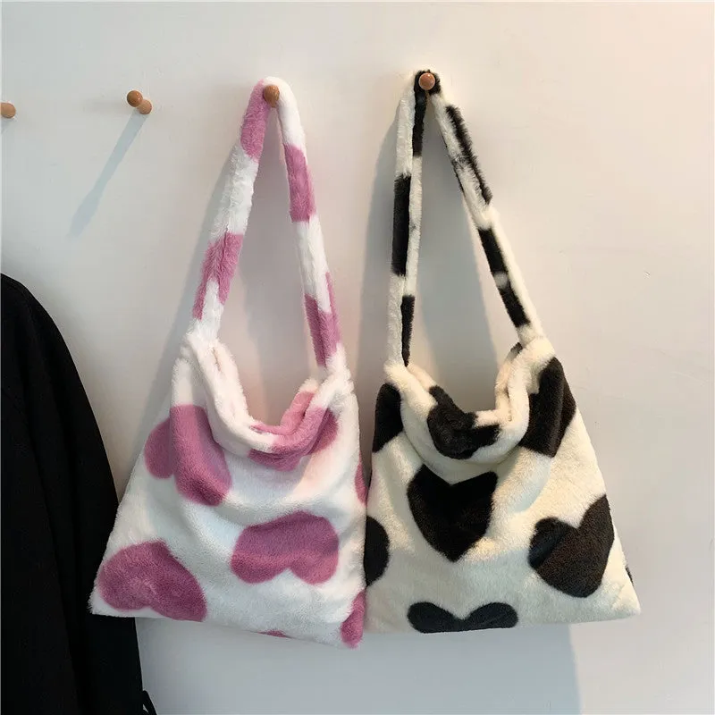 Sue – Plush Heart Pattern Shoulder Bag with Soft Finish