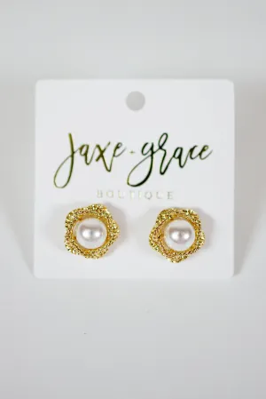 Textured Flower Pearl Stud Earrings