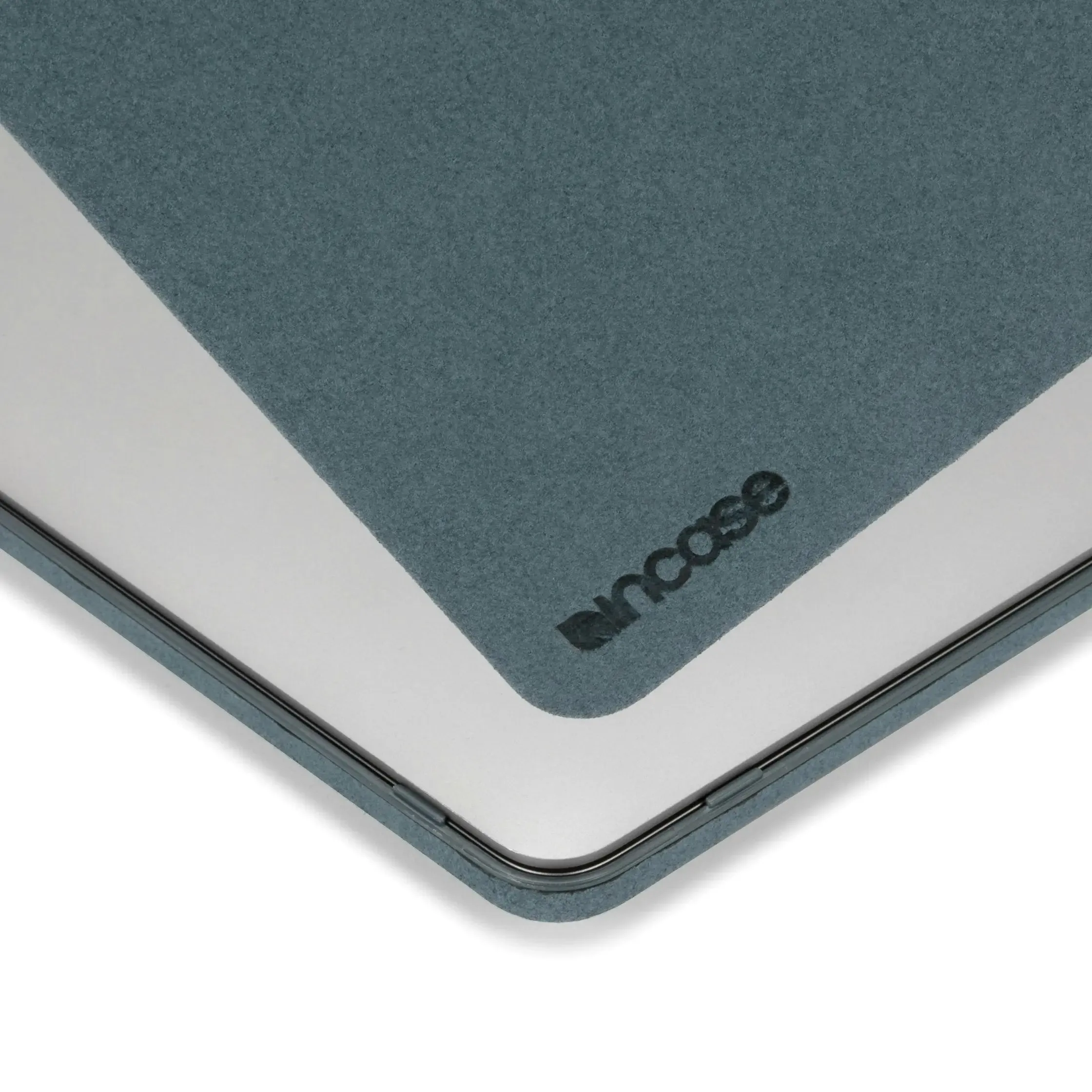Textured Hardshell in NanoSuede for 13-inch MacBook Pro (2020)