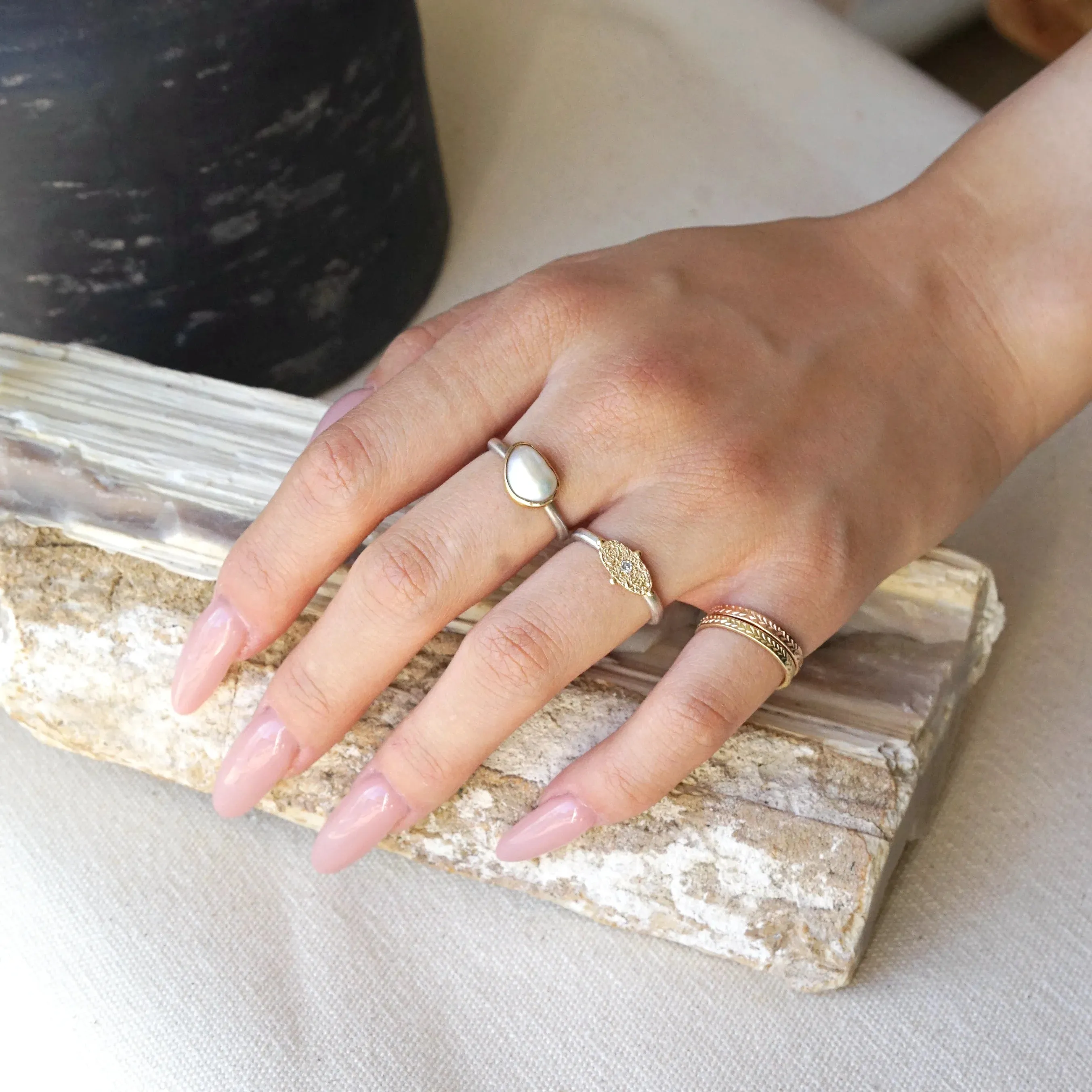 Textured signet ring