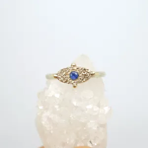 Textured signet ring