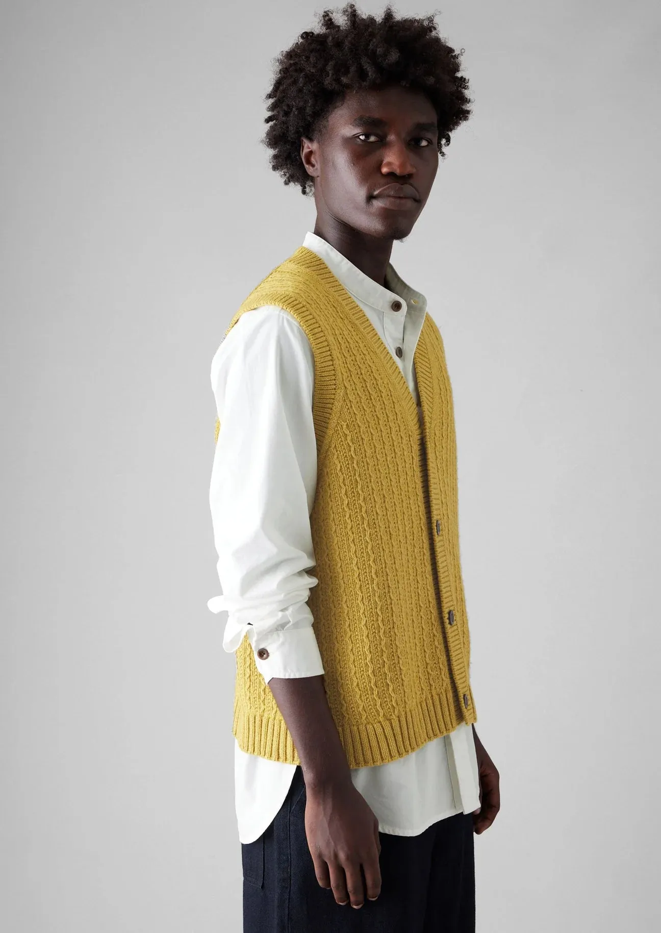 TEXTURED VEST