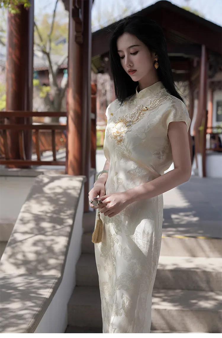 Vanessa Exquisite Embroidery Qipao Cheongsam