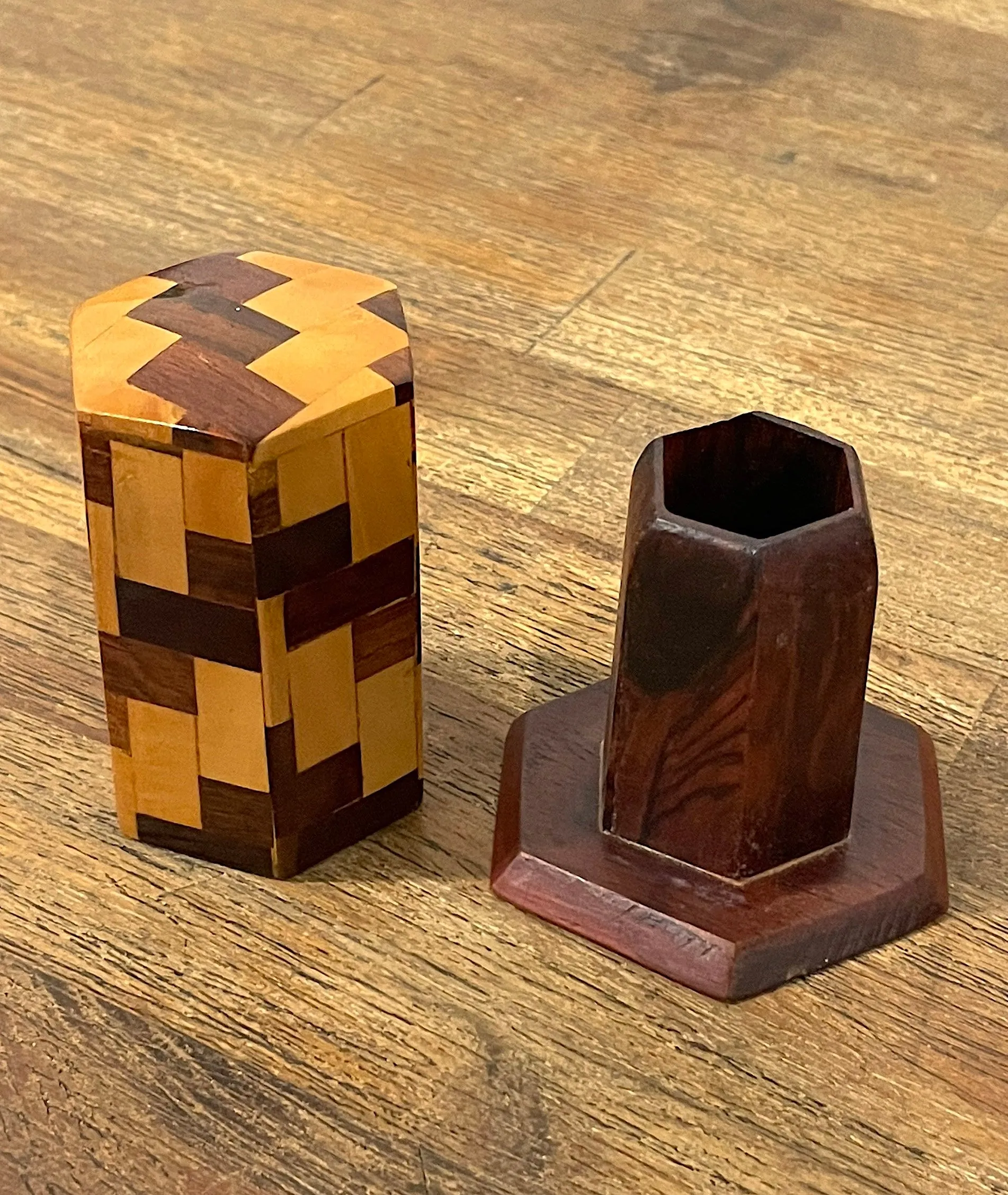 Vintage Handcrafted Wooden Toothpick Holder Pocket Toothpick Dispenser Bucket