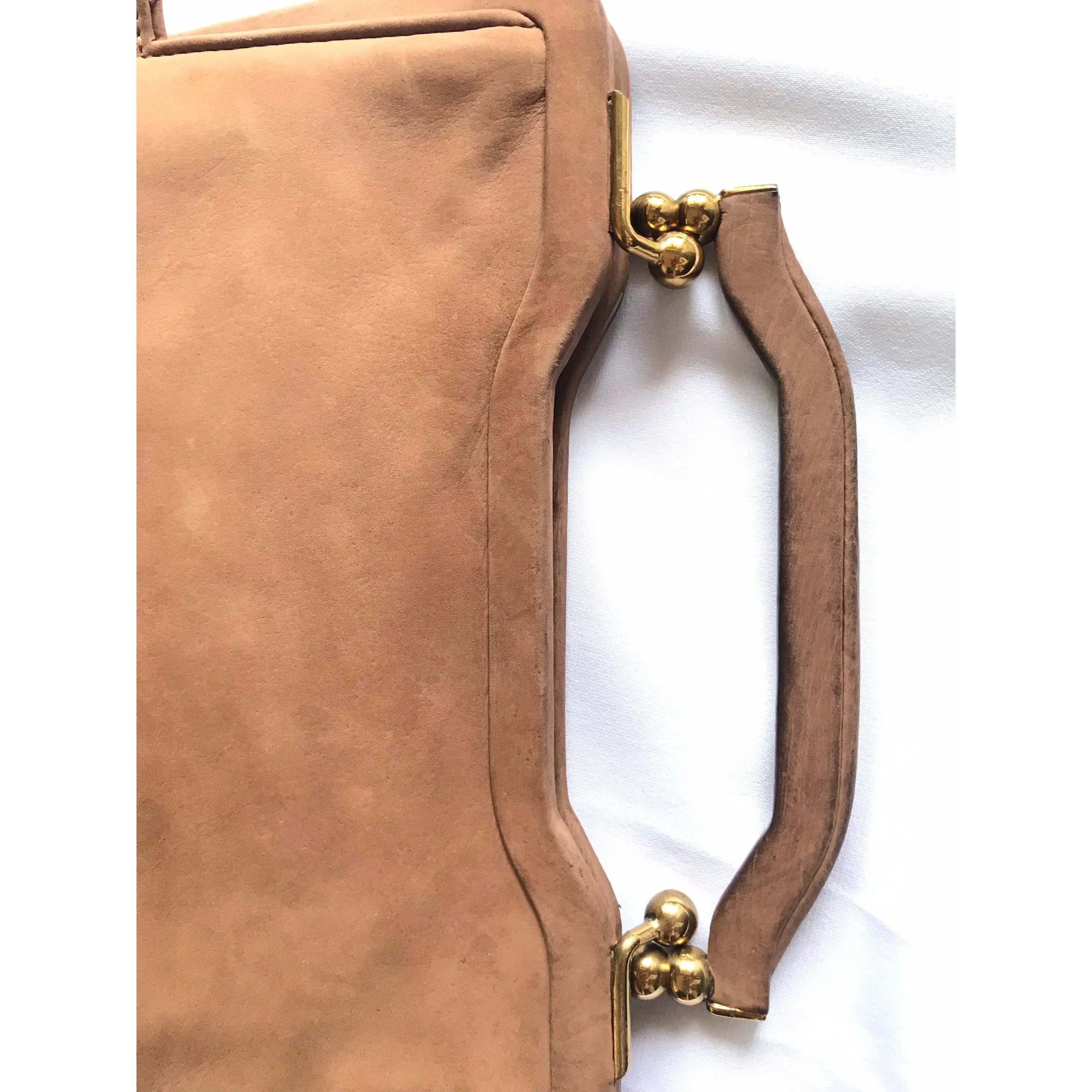 Vintage LANVIN brown suede leather handbag with kiss lock closure. Rare masterpiece from old era. 0404251