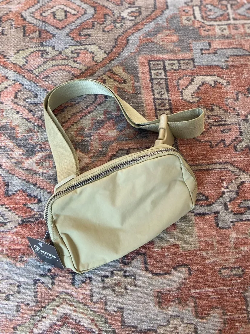 Waterproof workout fanny pack