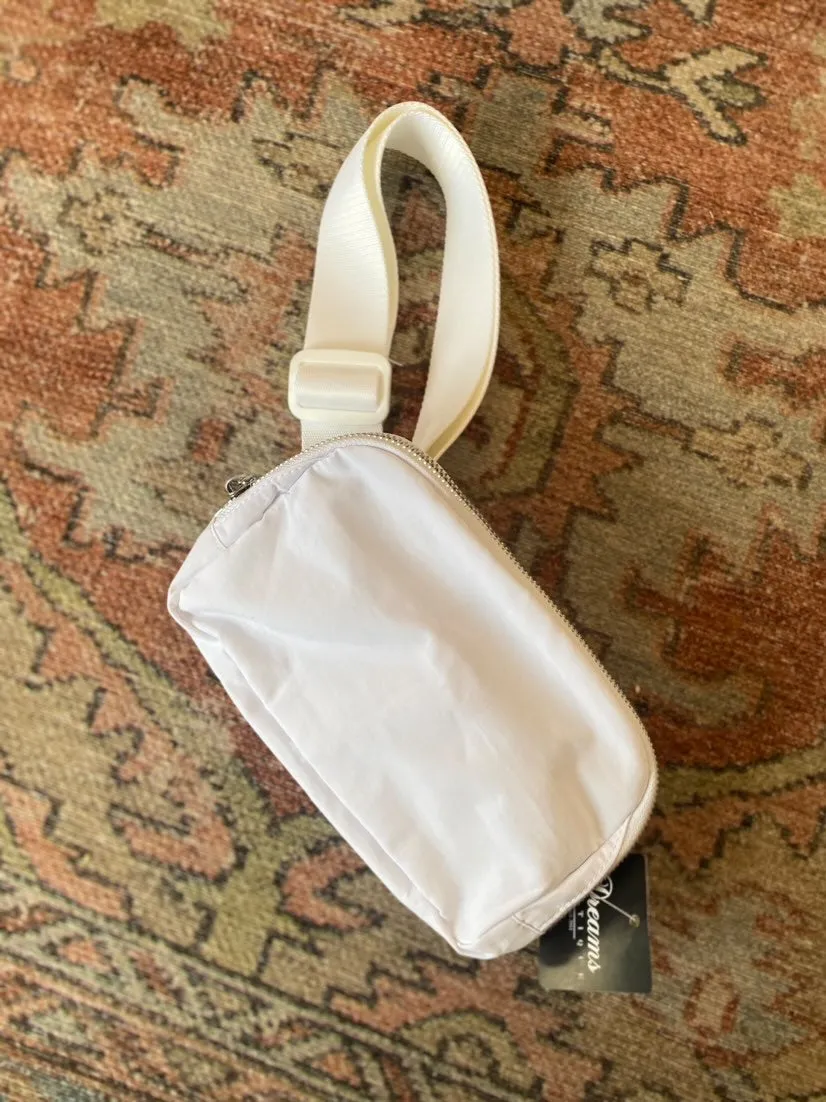 Waterproof workout fanny pack
