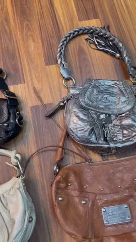 Y2k STYLE GUESS BAGS